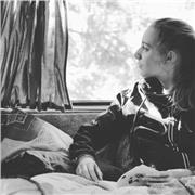 Graduada en Estudios Internacionales imparte clases de apoyo para los más peques de la casa